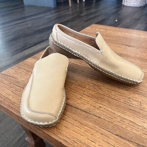 Born Leather Slip On Comfort Shoes sz 6 1/2